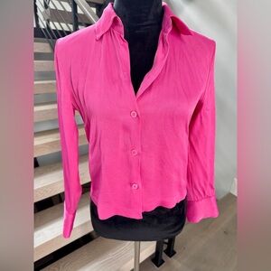 Zara Women's Pink Button-Up Blouse size XS